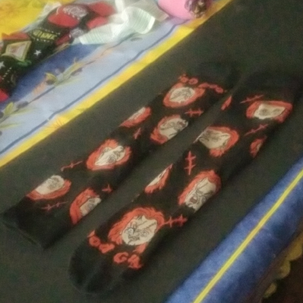 10/$10  Good Guy Chucky Men's Socks